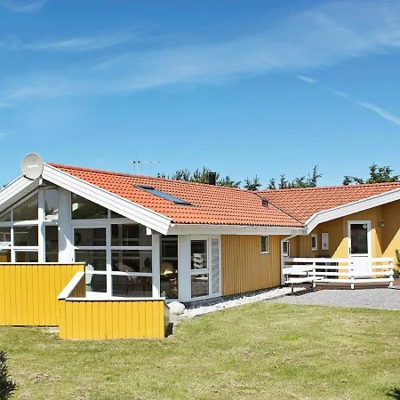 8 Person Holiday In Hotel 4*